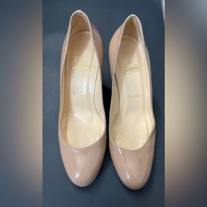 Christian Louboutin Simple Nude Pumps 👠